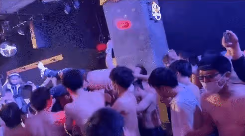 無良女團內部評比，竟實行末位下海制？！