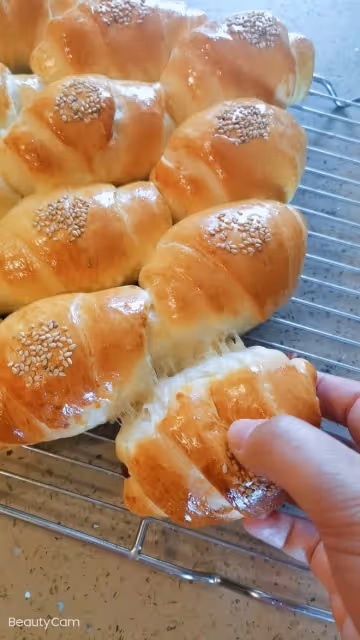 超軟的牛角排包