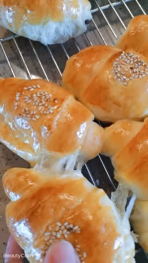 超軟的牛角排包
