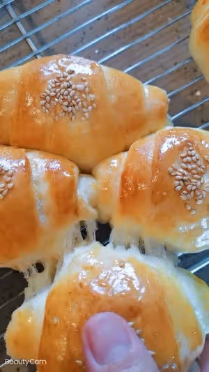 超軟的牛角排包