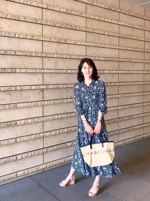女性過了五六十歲以後髮型很重要,一要蓬要型,打造出眾氣質