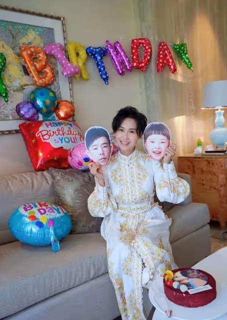 朱茵8歲女兒要出道?遺傳美貌五官精緻秀氣,完全就是復製版「小朱茵」
