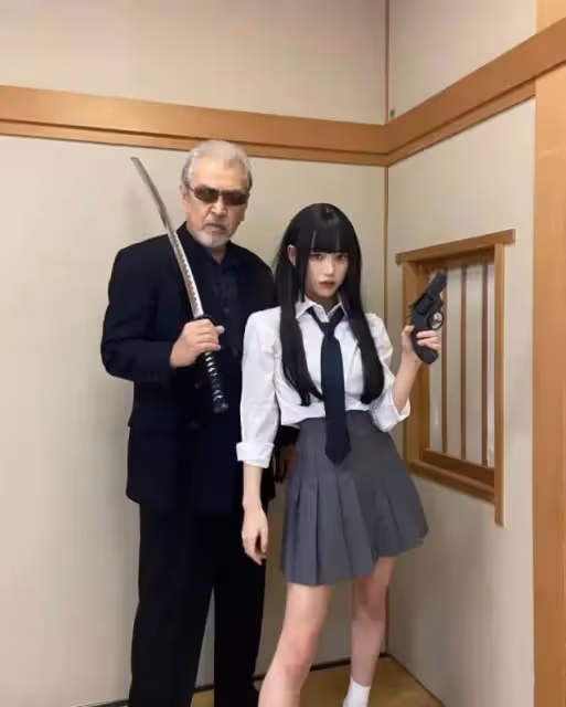 日本00後「黑道千金」又美又颯火爆全網,全家高顏值亮相!