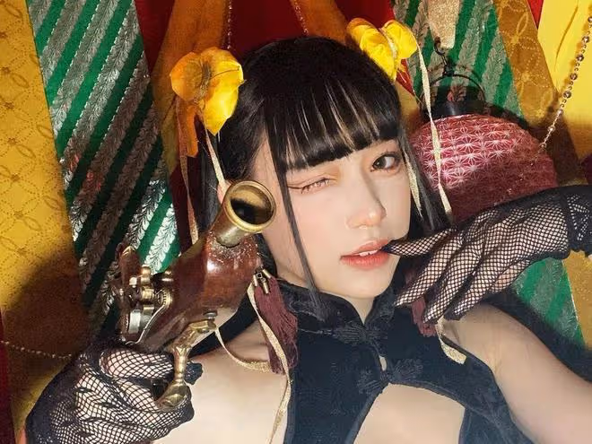 日本00後「黑道千金」又美又颯火爆全網,全家高顏值亮相!
