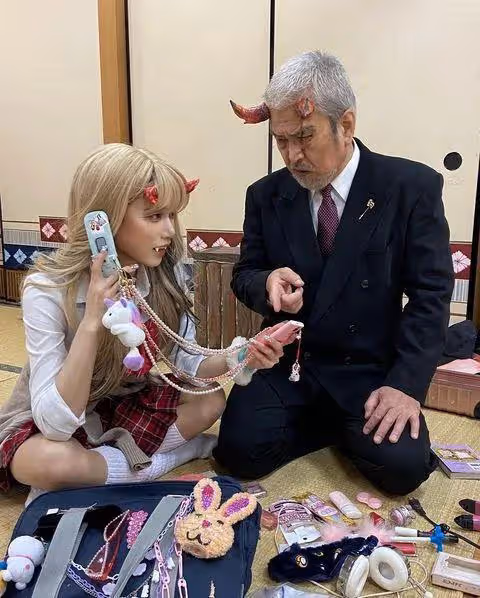 日本00後「黑道千金」又美又颯火爆全網,全家高顏值亮相!