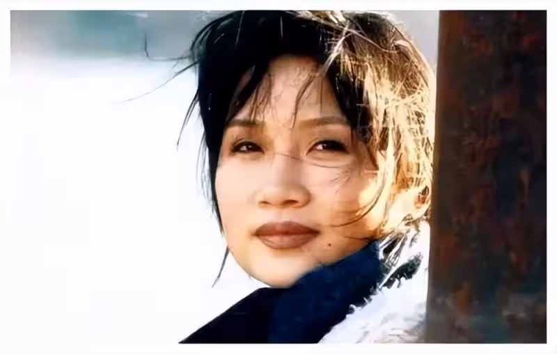 當紅時出家!一代天后「34歲落髮為尼」她母親苦勸不回頭 消失25年現況曝光:我是回家了