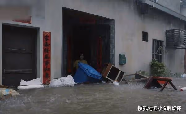 《大考》田雯雯被洪水捲走，周美仁捨身相救，趙珊助攻兒子