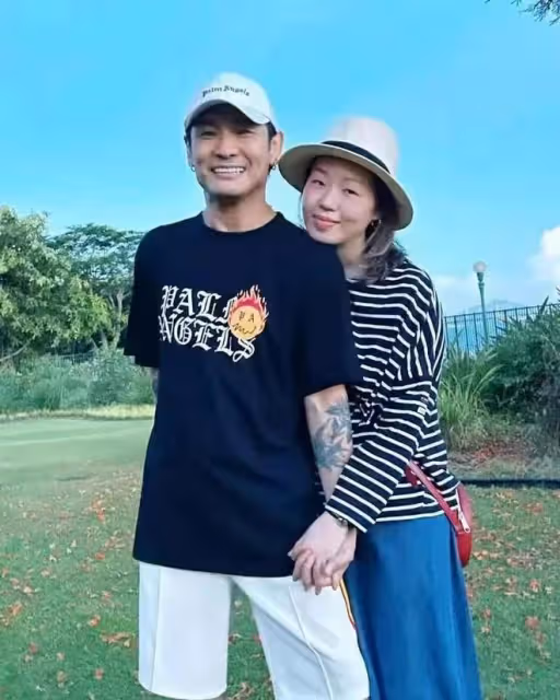 60歲杜德偉為兒子慶生,小24歲嬌妻身材高挑搶鏡,6歲AJ顏值像媽