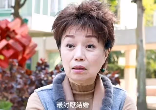 TVB老戲骨憑台慶劇出圈!被封大台「御用媽媽」,72歲仍未婚