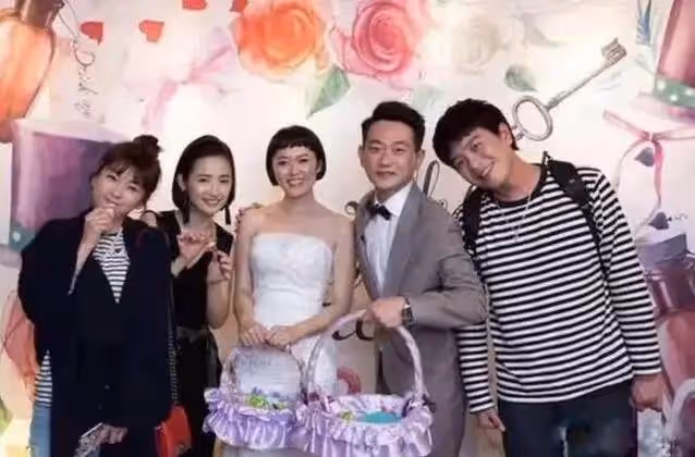 男星離婚1年遭前妻控訴出軌家暴!曾陪妻抗癌4年,稱出軌理所當然