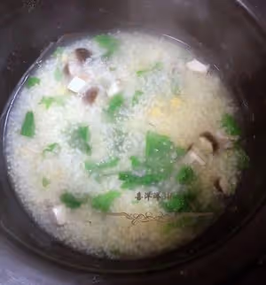 玉米香菇蔬菜粥
