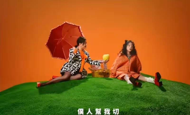 三個女兒全出道？小S帶小女兒拍廣告，許老三表現不俗氣場超足，網友：又一棵搖錢樹