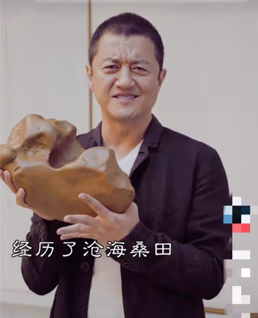 8位「老賴」明星,有人欠2億,有人欠錢10年不還,有人給債主下跪