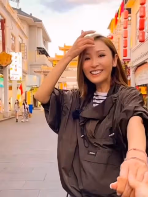 走出離婚陰霾？TVB知名主播曬男友視角美照，一臉幸福疑有新戀情