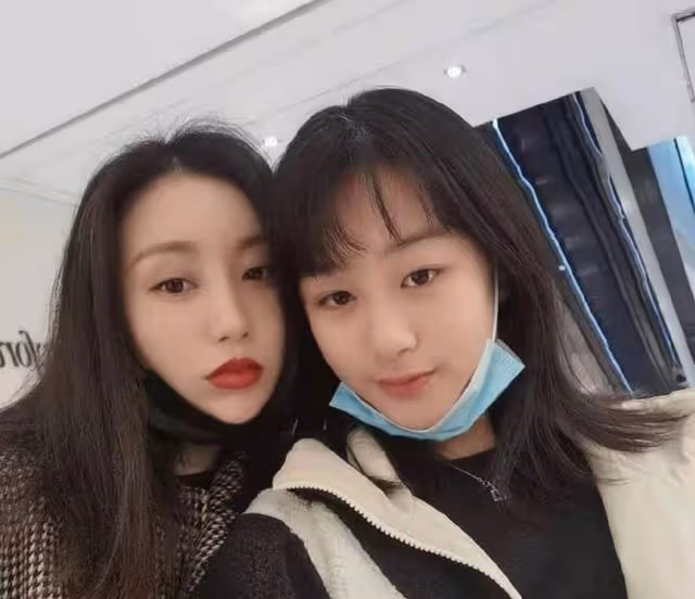 貴氣!知名港星13歲女兒讀國際學校學費超21萬,條件優越引羨慕