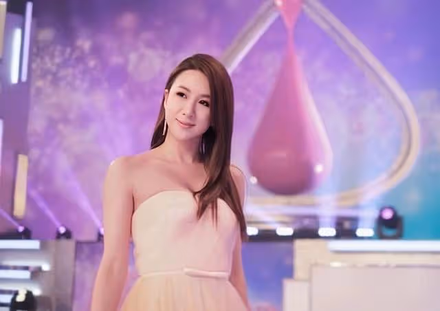 TVB知名女星新劇突破性演出!慘遭「淋屎」,床戲展現豐滿上圍
