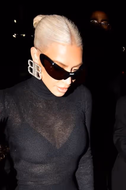 在 Kanye West 咆哮之後,金卡戴珊「提高了孩子們在學校的安全性」