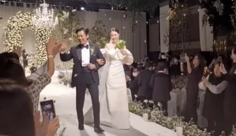 南宮珉娶妻全場笑到合不攏嘴, 婚禮8張超甜高清照公開！