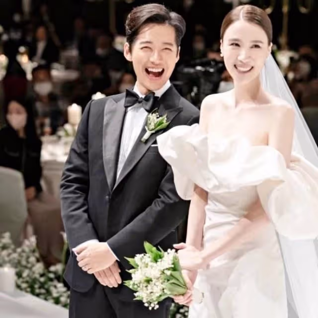 南宮珉娶妻全場笑到合不攏嘴, 婚禮8張超甜高清照公開!