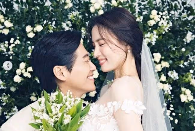 南宮珉娶妻全場笑到合不攏嘴, 婚禮8張超甜高清照公開!