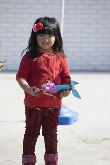 李湘為女兒慶13歲生日!王詩齡戴鑲鑽禮帽好貴氣,又瘦又美似公主
