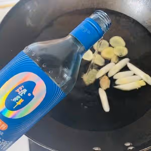 一吃就上癮的麻辣小海鮮（撈汁小海鮮）