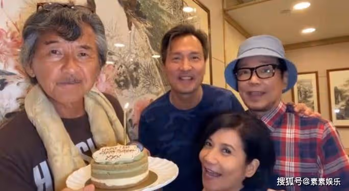 林子祥喜迎75歲生日,捧壽桃像個老小孩,葉倩文率眾好友慶祝