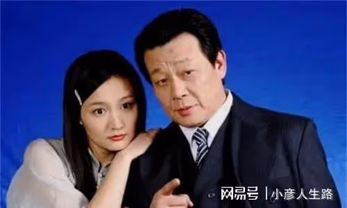 寇世勛：一夫兩妻，兩個老婆輪著伺候他，三人住一起和平相處26年