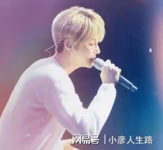 男團愛豆申彗星:憑狐狸系長相出圈,中年後聲音變成韓式苦情煙嗓