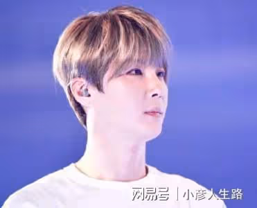 男團愛豆申彗星：憑狐狸系長相出圈，中年後聲音變成韓式苦情煙嗓