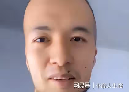 網紅辛巴豎大拇指,盛讚辛吉飛:不愧是我「老辛家人」,真敢說