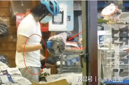 王力宏近況曝光：深夜騎車為女兒買禮物，長發毛糙泯然眾人