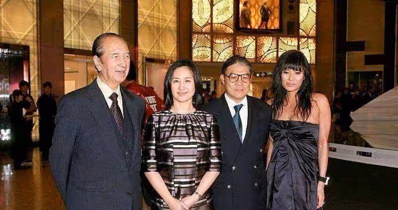 兩大豪門恩怨交手5次:差點結婚3次,如今聯手打理澳門娛樂兩大巨頭的恩怨