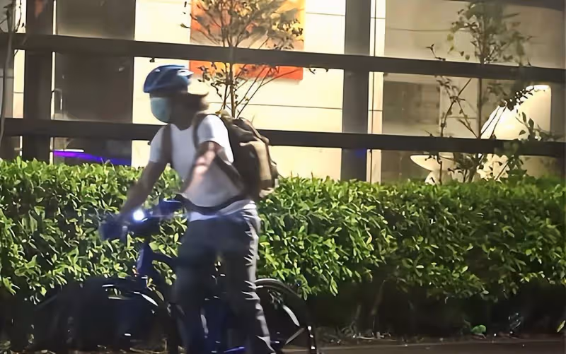 王力宏搬到公司,每天晚上看著家裡的燈滅了就睡著了,監控式的愛情讓人窒息