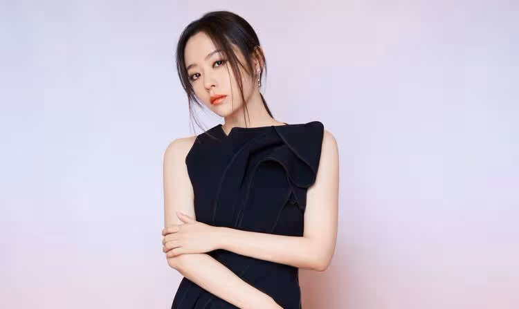 張靚穎38歲生日，王錚亮於朦朧送祝福，劉亦菲張天愛宋佳合照慶祝