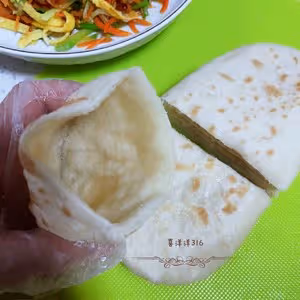 半燙麵的口袋餅｜裝啥都好吃