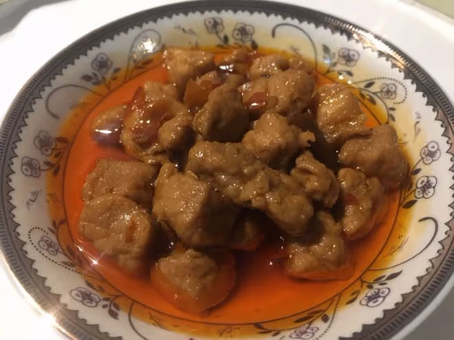 本幫辣肉麵澆頭