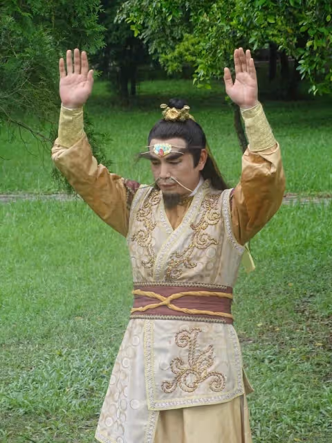資深男星「爆爭議事件」無奈退圈,43歲轉行「夜市擺攤維生」被笑「好慘」樂觀面對:重新來過不丟人