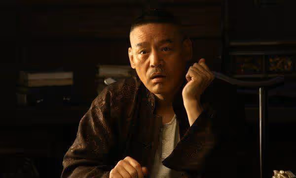 當初是國家一級演員,因離婚「傾家蕩產」,現今兒子為他掙足面子
