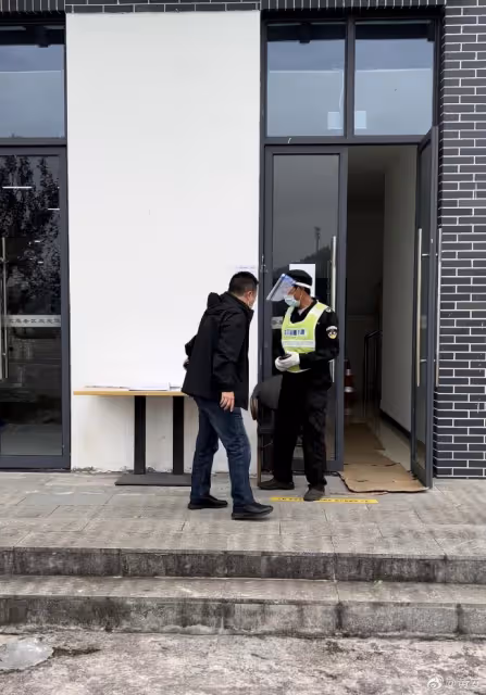 黃安不忍了!怒懟「大白」 慘遭報警逮人