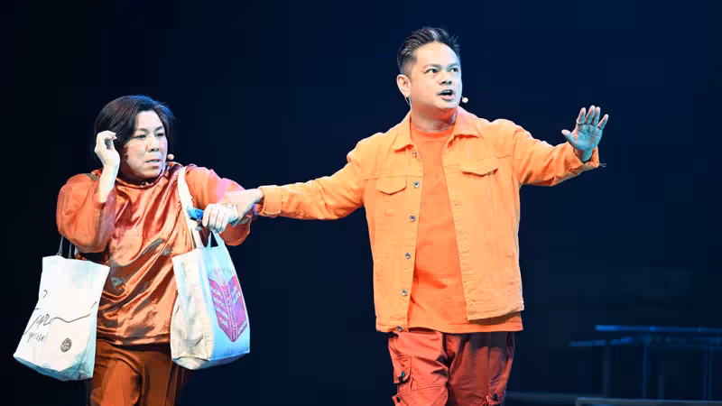 太敢講！李國煌質疑「難道權怡鳳每年靠整容拿獎嗎？」