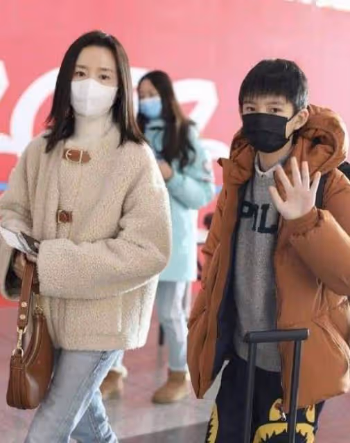 《媽是超人》15位萌娃顏值變化大:丑萌的逆襲,最帥的到了尷尬期