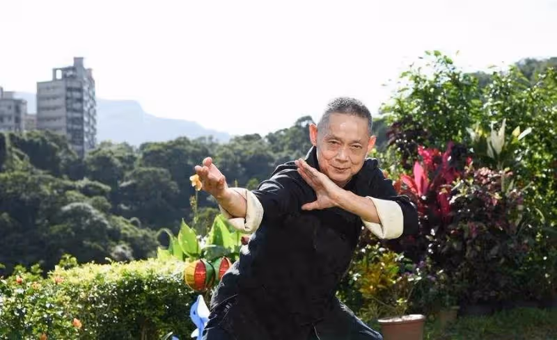 被斷定「你最多活到60歲！」68歲老戲骨「感恩老天厚愛」只求活在當下 不問紛爭俗事「悠哉度餘生」