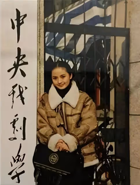 28歲的女星車禍離世！不久後父親殉職「哥哥得重症」母親患病　"簫劍"為她掃墓22年