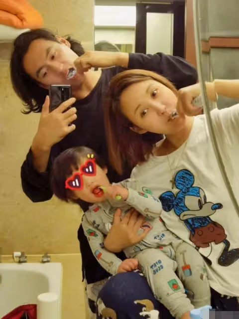 參加兄弟的婚禮卻愛上新娘，3年後成自己老婆，婚禮轟動整個演藝圈！