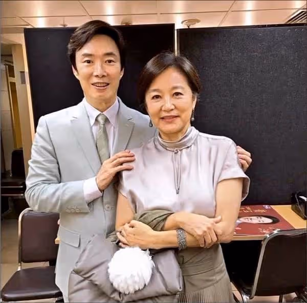 大愛死後願捐20億財產，費玉清資助458孩童長達8年，2千萬公益捐款明細出爐，引退心聲有洋蔥