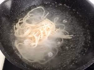 土豆肉絲蓋澆面