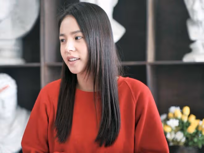 20歲當廣告模特,21歲進軍歌壇,31歲嫁小兩歲偶像歌手人生美滿