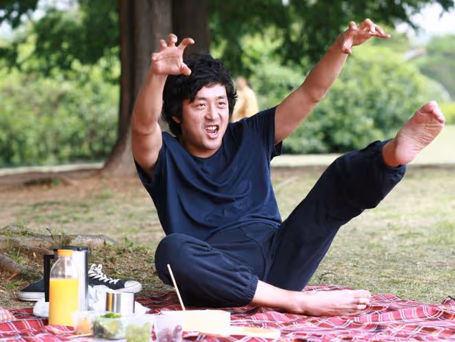 青出於藍而勝於藍的河正宇，多個影帝頭銜出身，不負演藝世家名聲