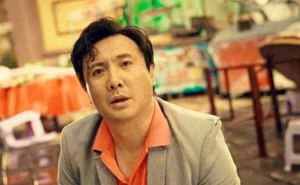 沈騰竟是軍藝校草，18歲的沈騰顏值堪比鹿晗，曾是小鮮肉